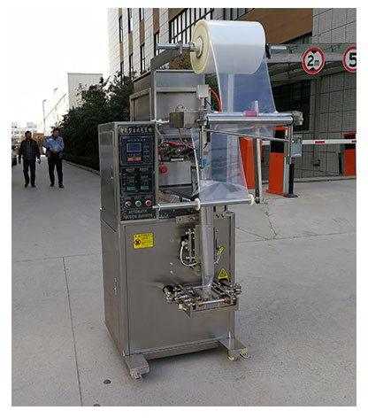 烤冷面醬包裝流水線